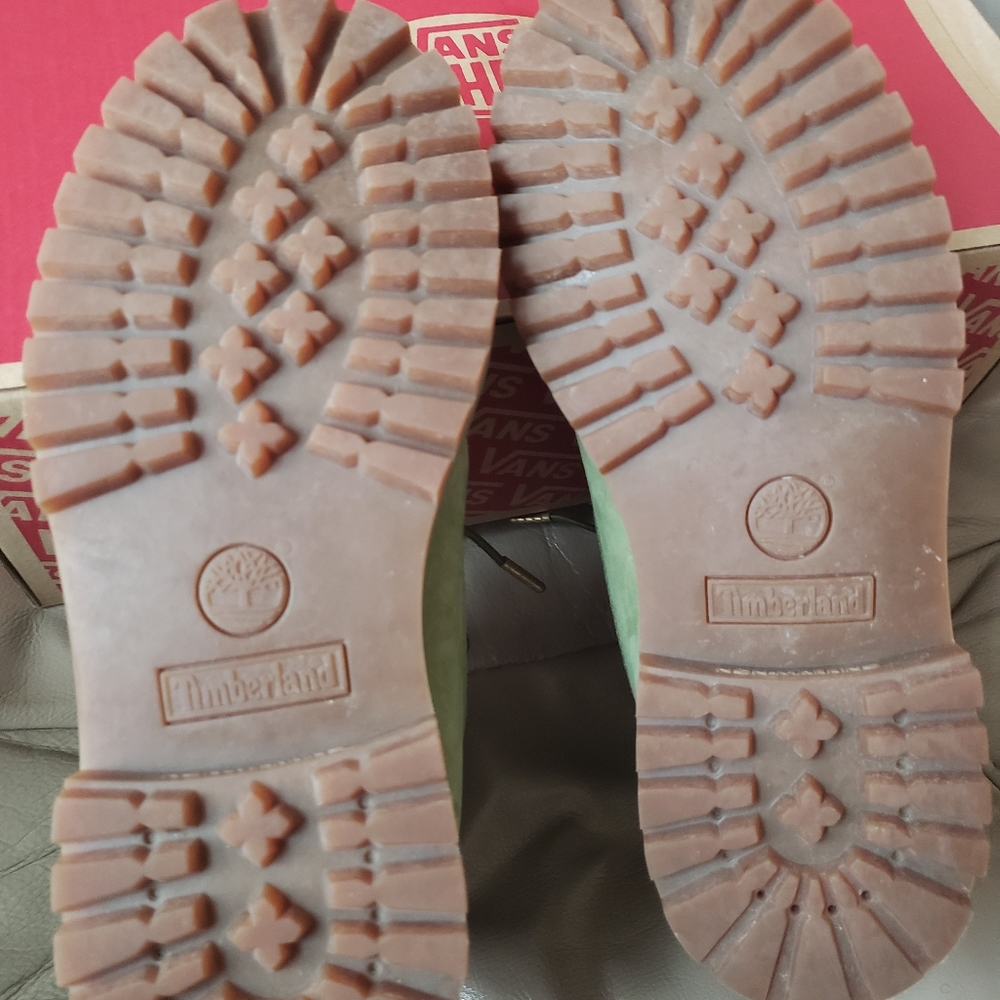 Olive Timbs - Picture 5 of 5